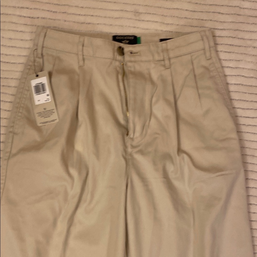 DOCKERS.Classic Tan women’s Pants - Picture 2 of 9